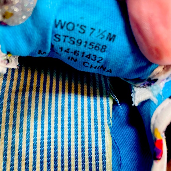 Sperry Top Sider Light Silver with Colorful Beach Umbrellas STS91568 - Picture 10 of 12